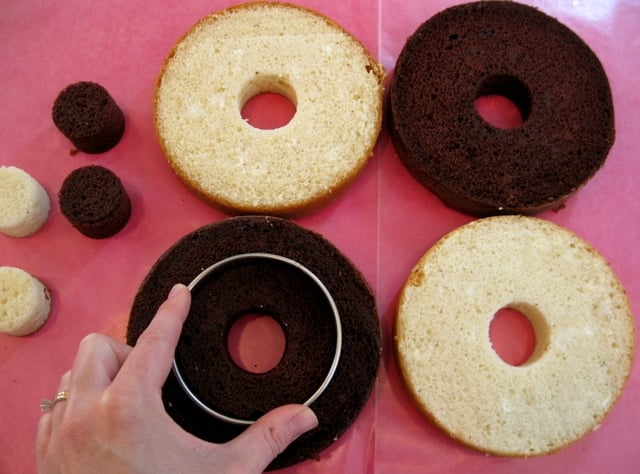 Checkerboard Cake Pan