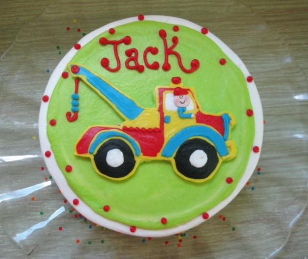 How to Make a Frozen Buttercream Transfer- A Cake ...
