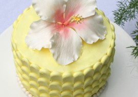 Learn how to make an elegant hibiscus from gum paste in this My Cake School video tutorial!
