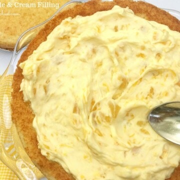 This EASY and delicious Pineapple and Cream Filling comes together in minutes! A thick and flavorful filling for cakes and cupcakes! MyCakeSchool.com.