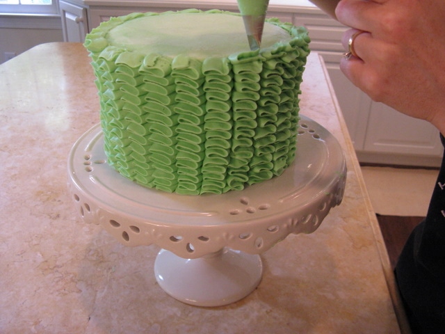 Gorgeous Buttercream Ruffle Cake Tutorial by MyCakeSchool.com!
