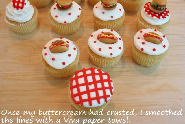 These Adorable Cookout Cupcake Toppers are the CUTEST! Free cupcake tutorial by MyCakeSchool.com!