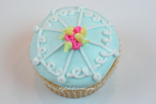 Adorable Birdcage Cupcakes from MyCakeSchool.com's free cake decorating tutorial!