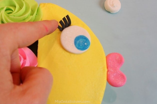 Fish Cupcake Cake Tutorial by MyCakeSchool.com! Perfect for pool or beach themed parties! 