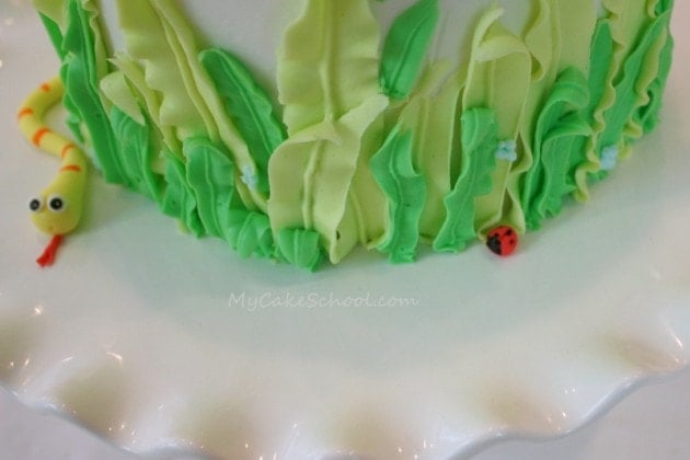 Adorable Turtle Cake Topper! A free cake tutorial by My Cake School!