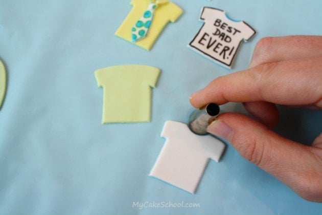 Father's Day Cupcake Tutorial by MyCakeSchool.com! Father's Day Cupcake Tutorial by MyCakeSchool.com!