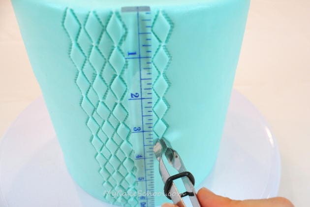 Learn to use a fondant crimper in MyCakeSchool.com's free cake decorating tutorial! {My Cake School Online Cake Classes, Tutorials, & Recipes}