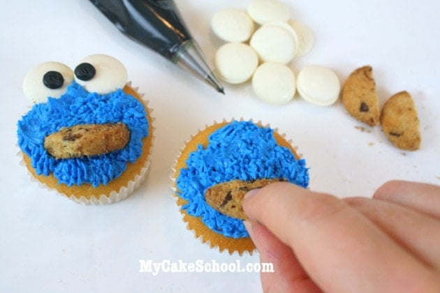 Cookie Jar Cake TUTORIAL with Cookie Monster Cupcakes! MyCakeSchool.com