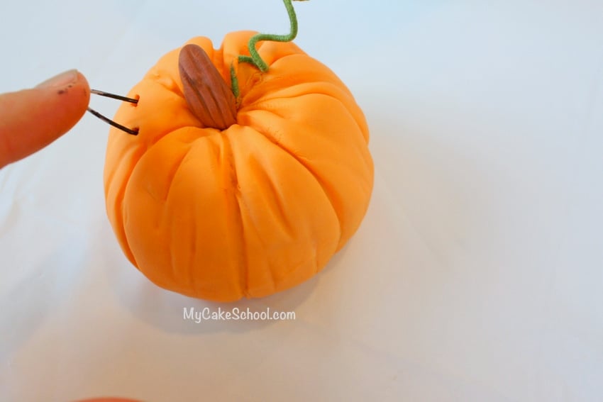 Fun and Easy Pumpkin Cake Topper Tutorial by MyCakeSchool.com! Free Fall Cake Tutorial!