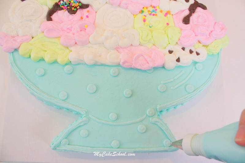 CUTE Ice Cream Sundae Cupcake Cake Tutorial by MyCakeSchool.com! This free step by step cupcake-cake tutorial is perfect for summer gatherings!