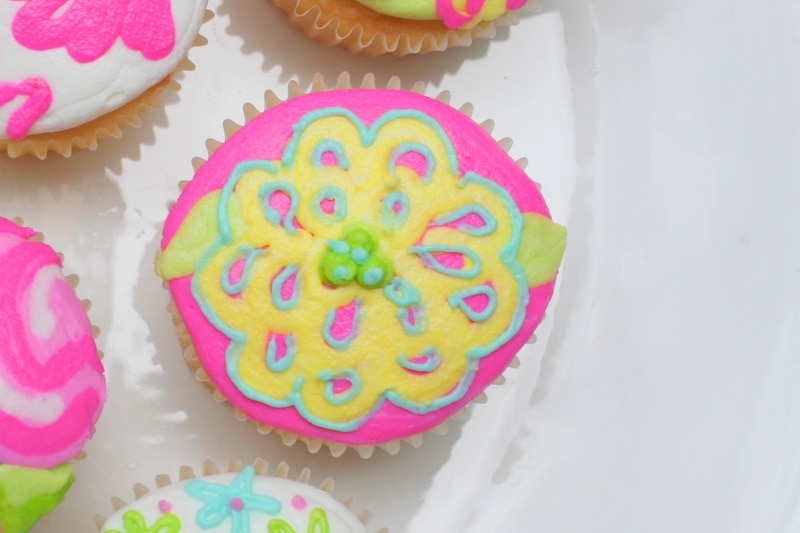 Bright and Cheerful Buttercream Cupcake Tutorial! Lilly Pulitzer Inspired. Free Tutorial by MyCakeSchool.com. Online Cake Decorating Tutorials, Videos, and Recipes! 