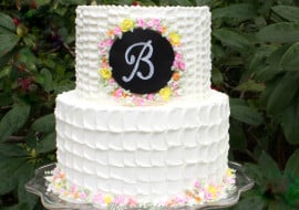 Learn to create elegant textured buttercream with a fondant chalkboard plaque! My Cake School Video Tutorial.