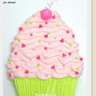 Free Tutorial for an Easy Cupcake Sheet Cake Design by MyCakeSchool.com!