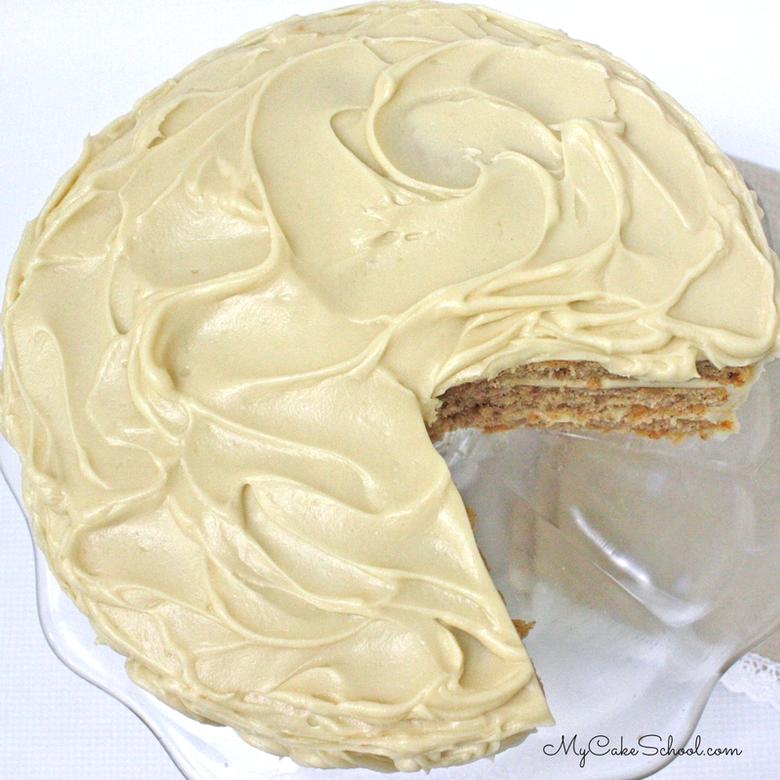 This Maple Cream Cheese Frosting is amazing with our Apple Walnut Cake! 