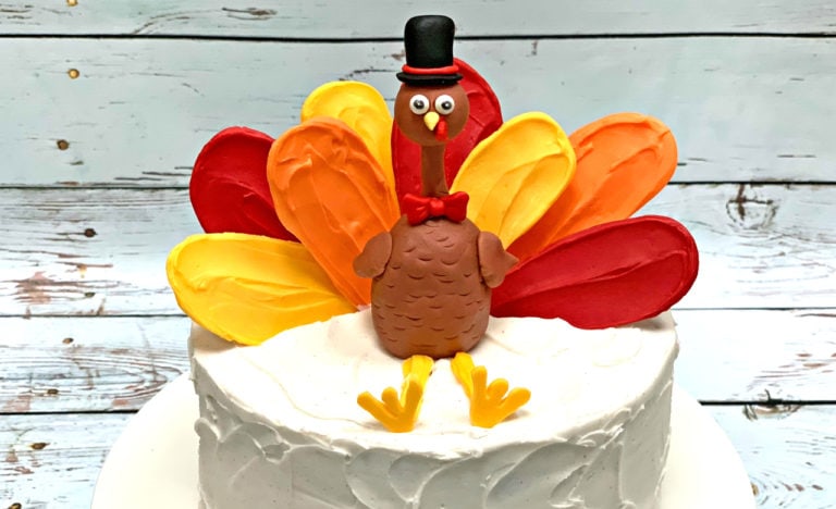Cute and Easy Turkey Cake Topper