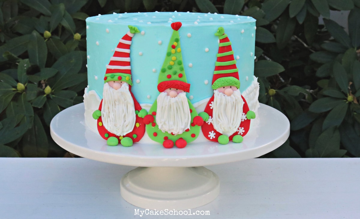 This Winter Gnomes Cake is so cute and easy! Perfect for winter and Christmas parties!