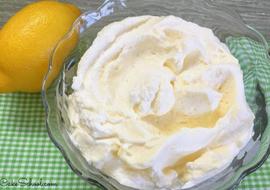 Lemon Whipped Cream Filling for cakes and cupcakes!
