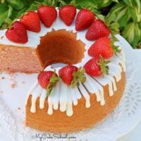 Strawberry Pound Cake Recipe-SO moist and flavorful