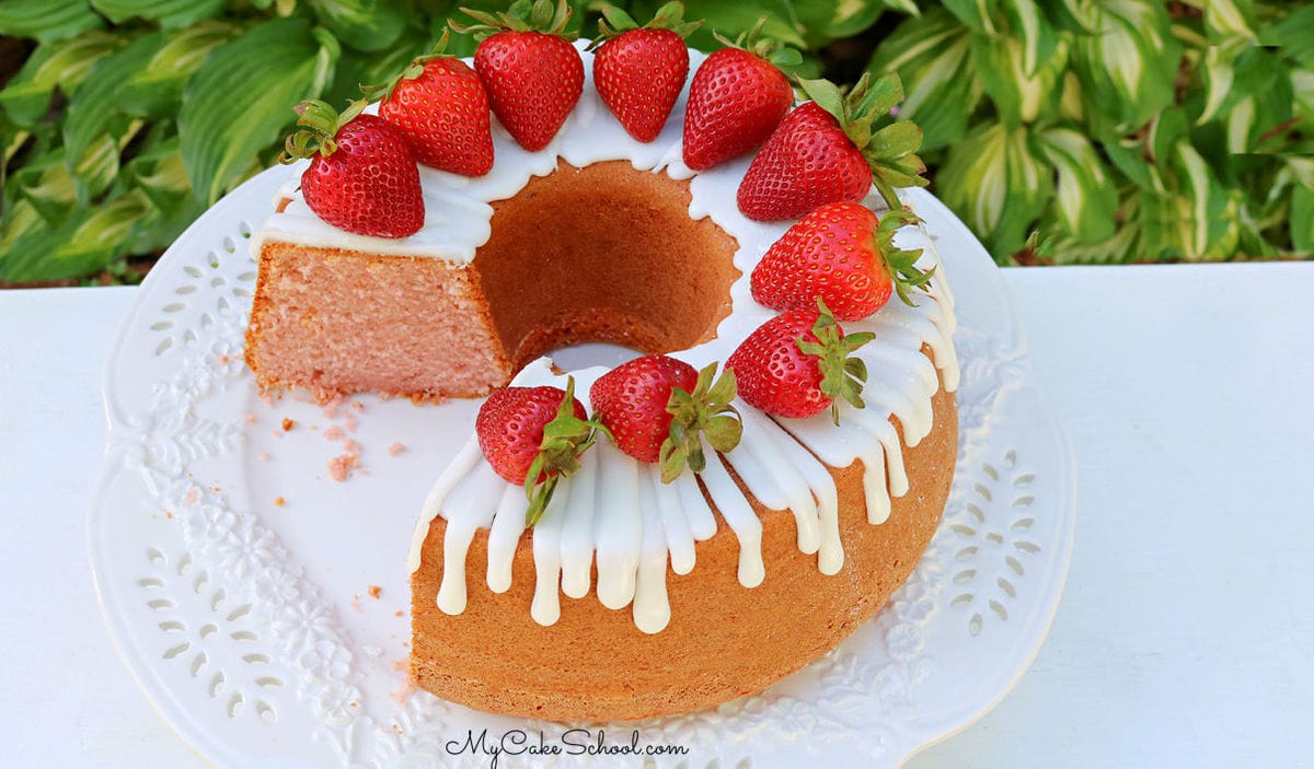 Strawberry Bundt Cake - My Cake School