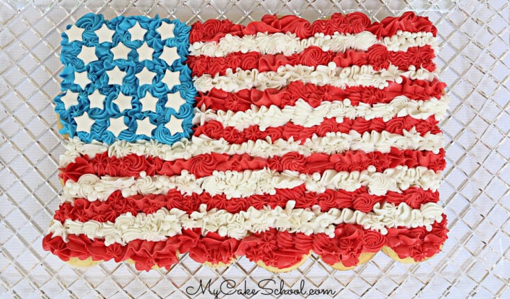 Easy Flag Cupcake Cake- the perfect way to celebrate Independence Day!