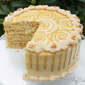 Delicious Apple Toffee Caramel Cake with Cinnamon Cream Cheese Frosting