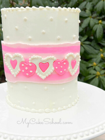 Sweet Valentine's Day Cake- A free video tutorial