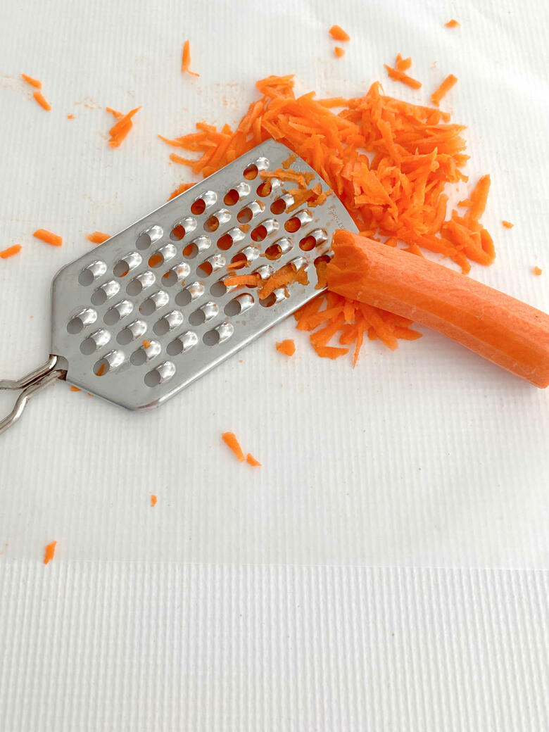 carrot bundt cake- shredded carrots